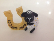 Фигурка "Большой удачи, овечка с ромашками" 803676